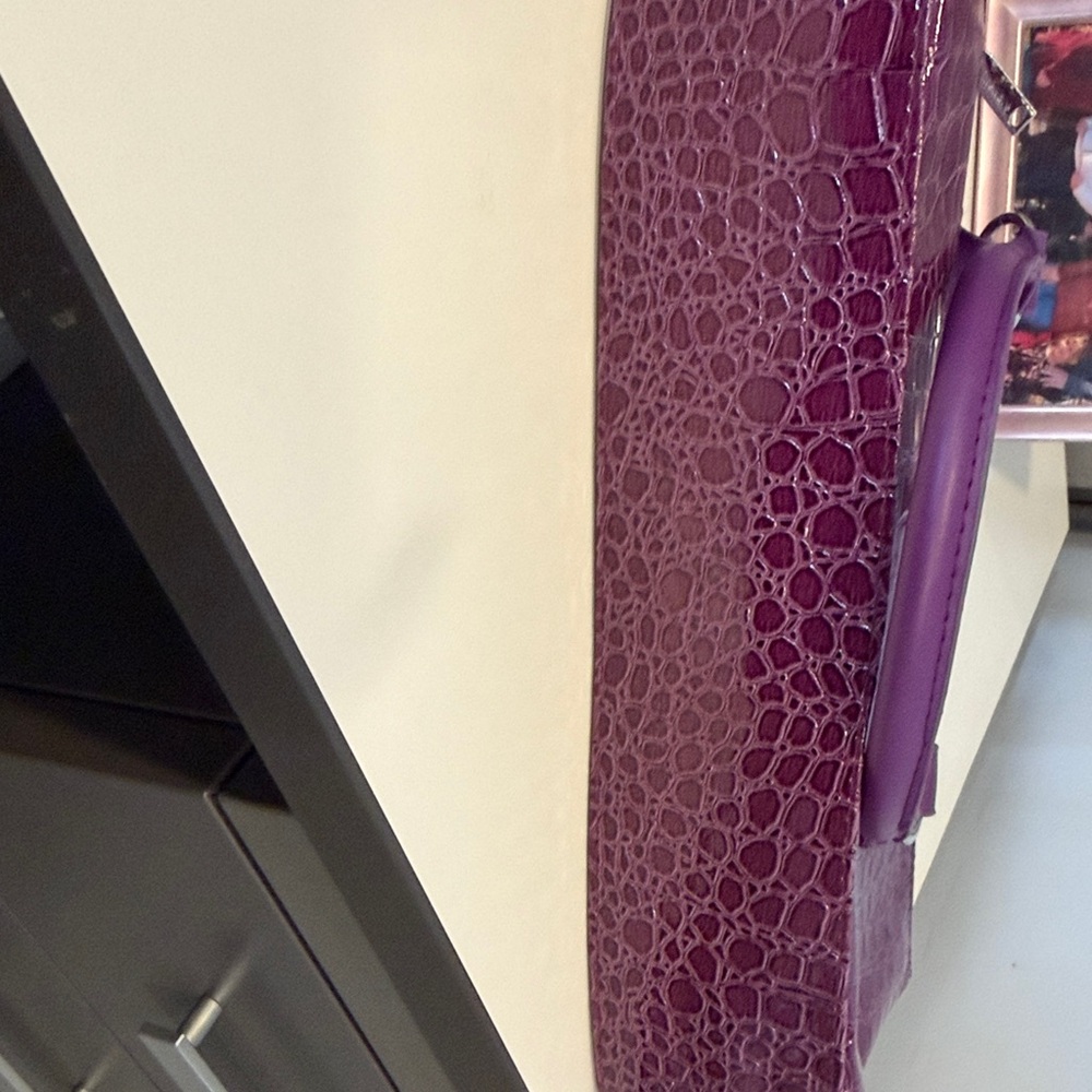 Primeware Purple Crocodile-Embossed Wine Tote Insulated Bag - Picture 5 of 7